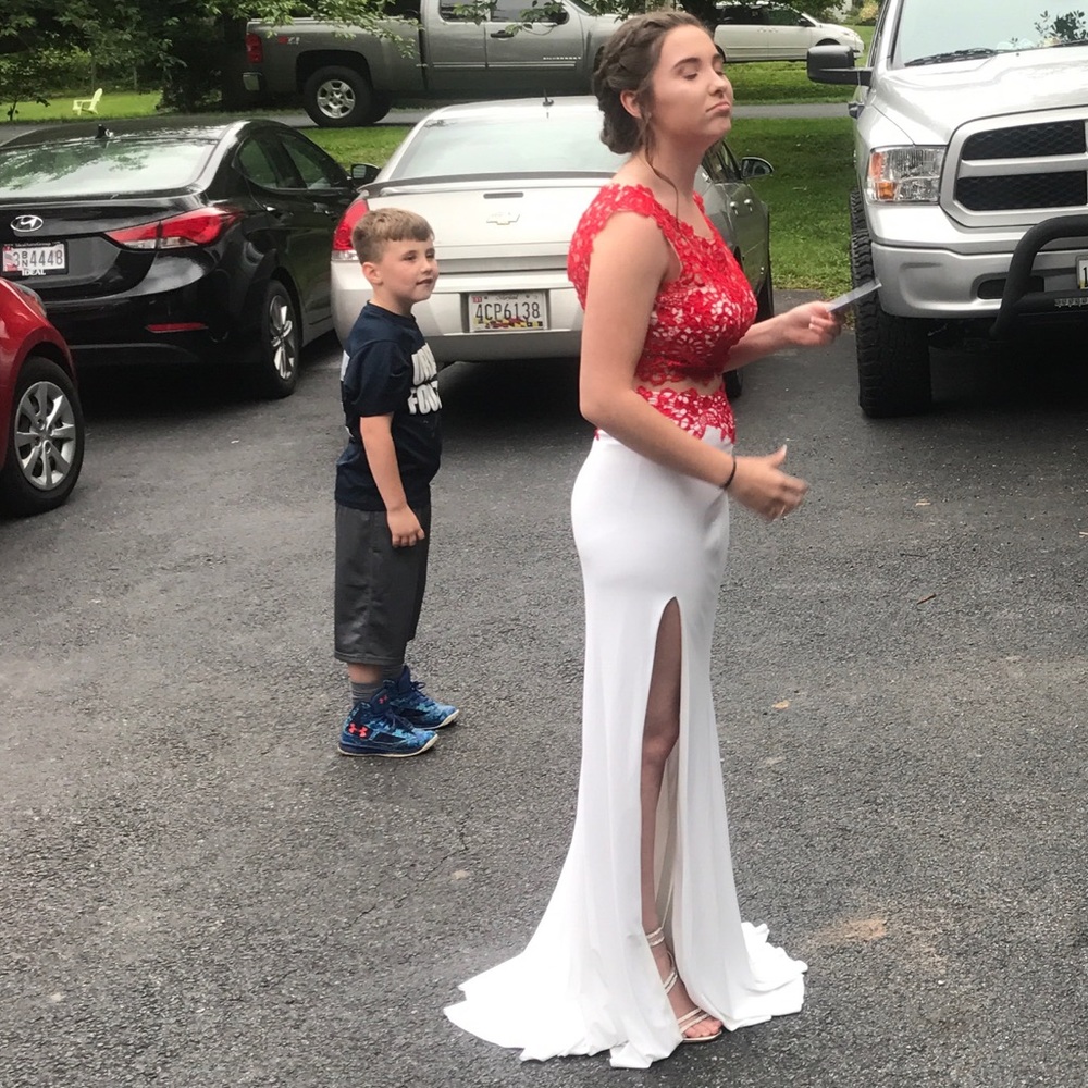 Prom Dress - Picture 7 of 8